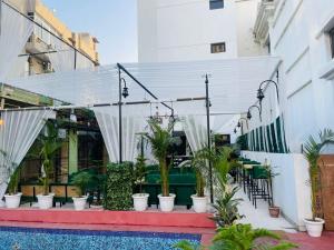 cozy shelter by saira