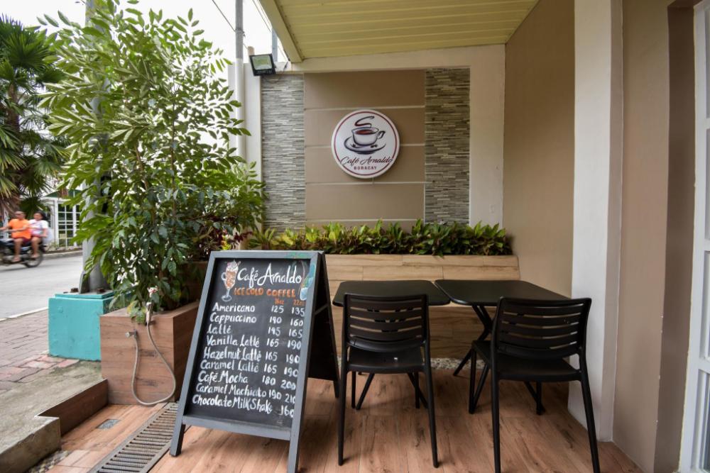 ecl resort hotel boracay