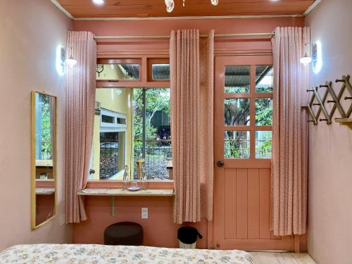 oak village by d home