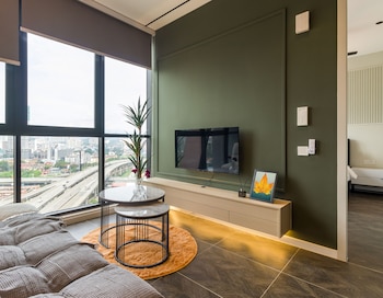 scarletz premier suites kuala lumpur