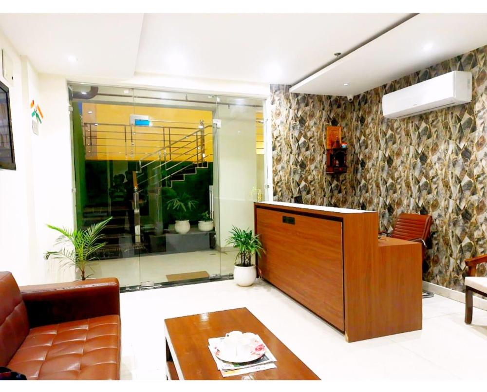 lycoris hotel