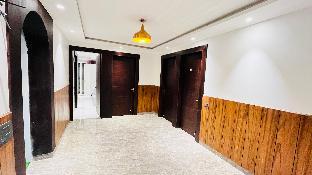 hotel vs residency medanta