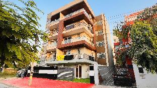 hotel vs residency medanta