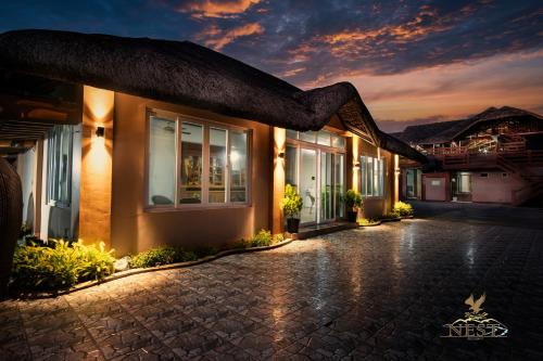 nest resort
