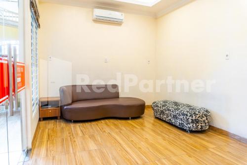 adam malik guesthouse near regale icc medan