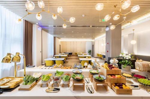 atour hotel nanjing station national exhibition center