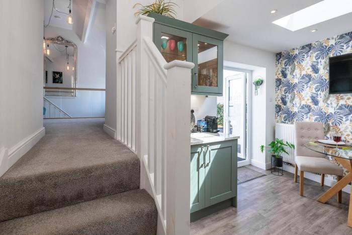 traeth arian cottage