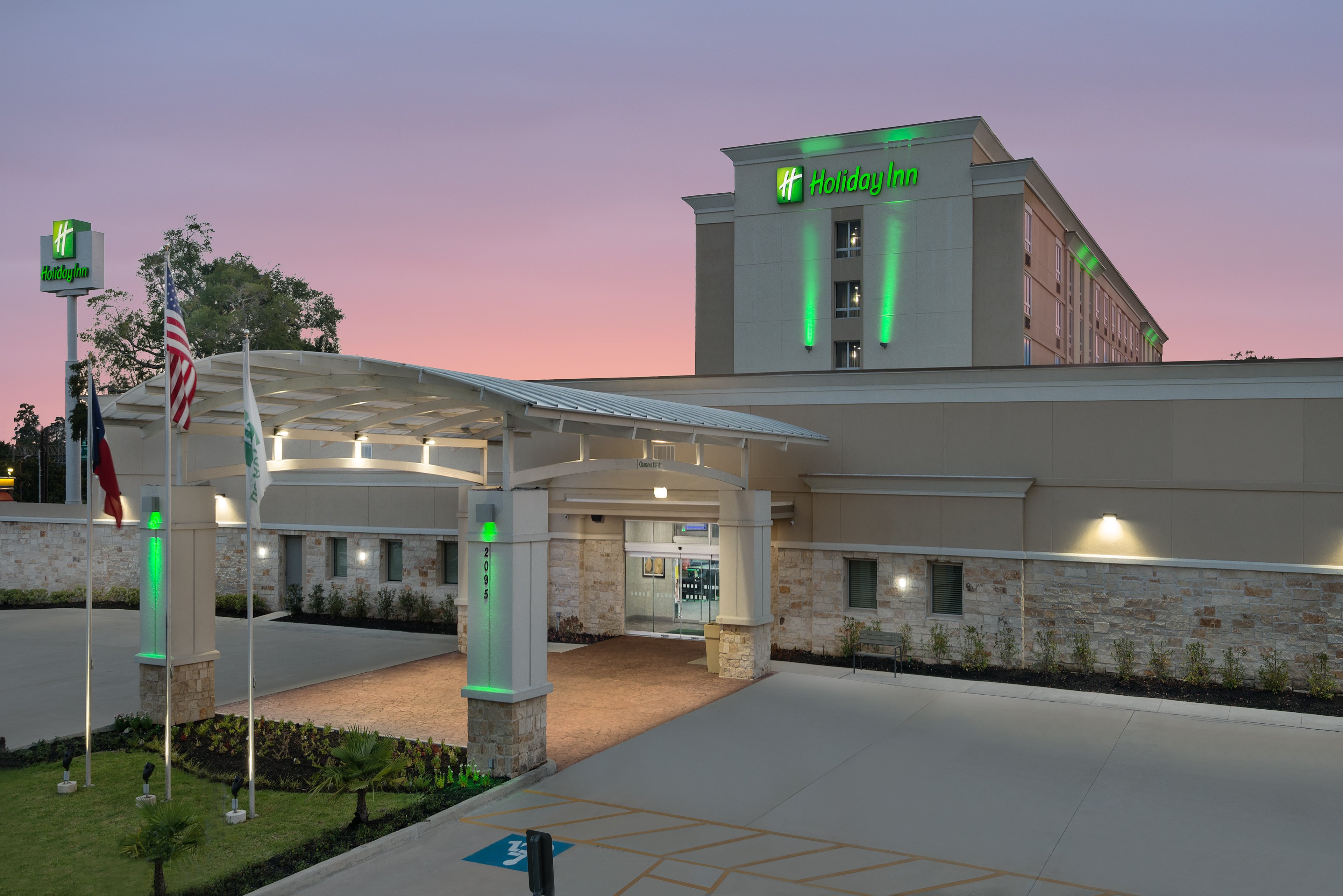 holiday inn beaumont east medical ctr area by ihg