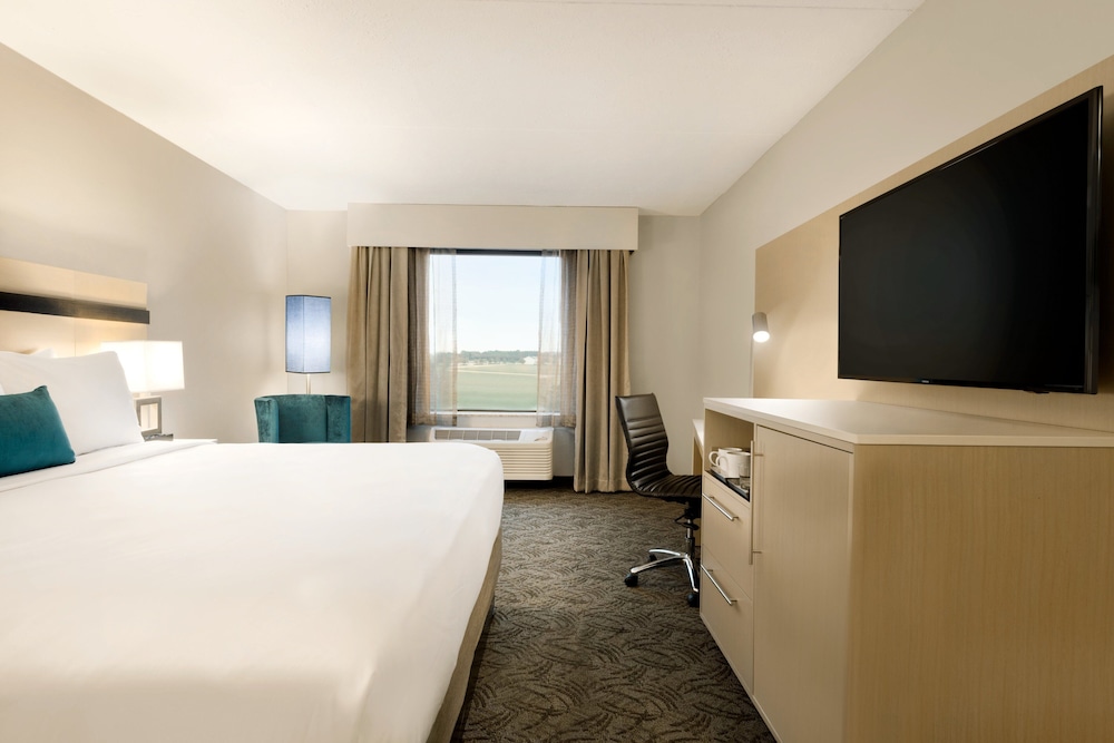 holiday inn bloomington normal by ihg