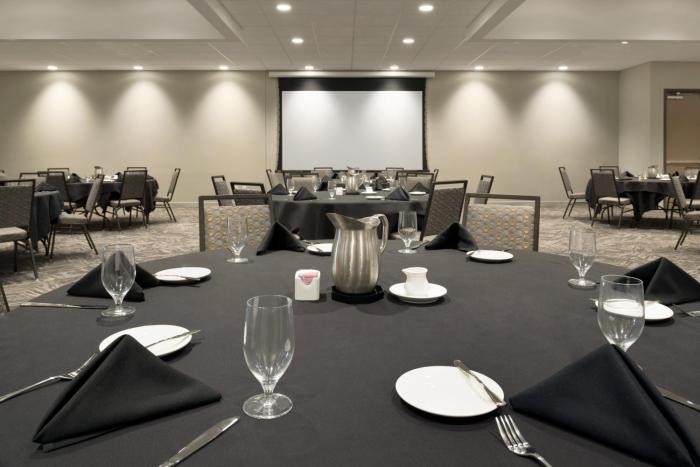 holiday inn bloomington normal by ihg
