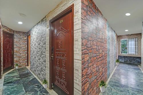 collection o 701582 pride hospitality us consulate