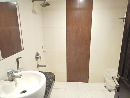 skylark hotel by gabrian hotels