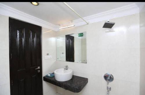 skylark hotel by gabrian hotels
