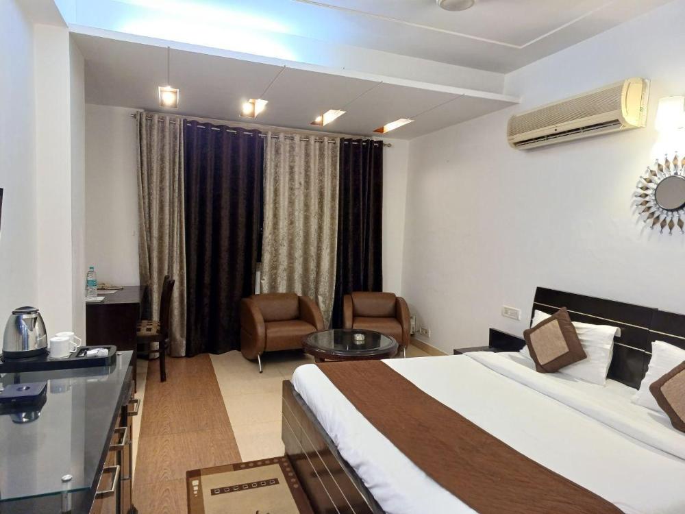 skylark hotel by gabrian hotels