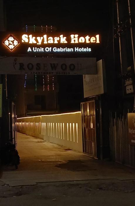 skylark hotel by gabrian hotels
