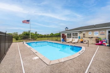 american inn and suites dundee