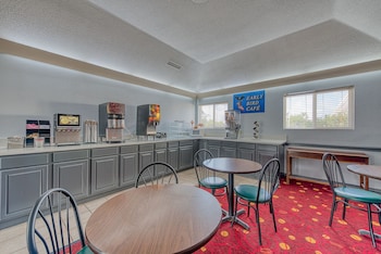 american inn and suites dundee
