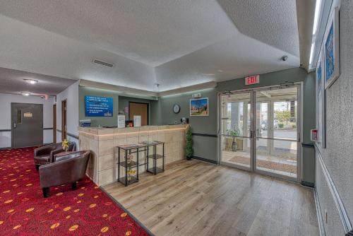 american inn and suites dundee