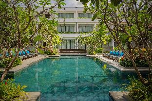 eightfold urban resort