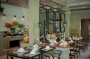 eightfold urban resort