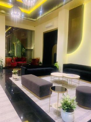 the grand hotels and suites