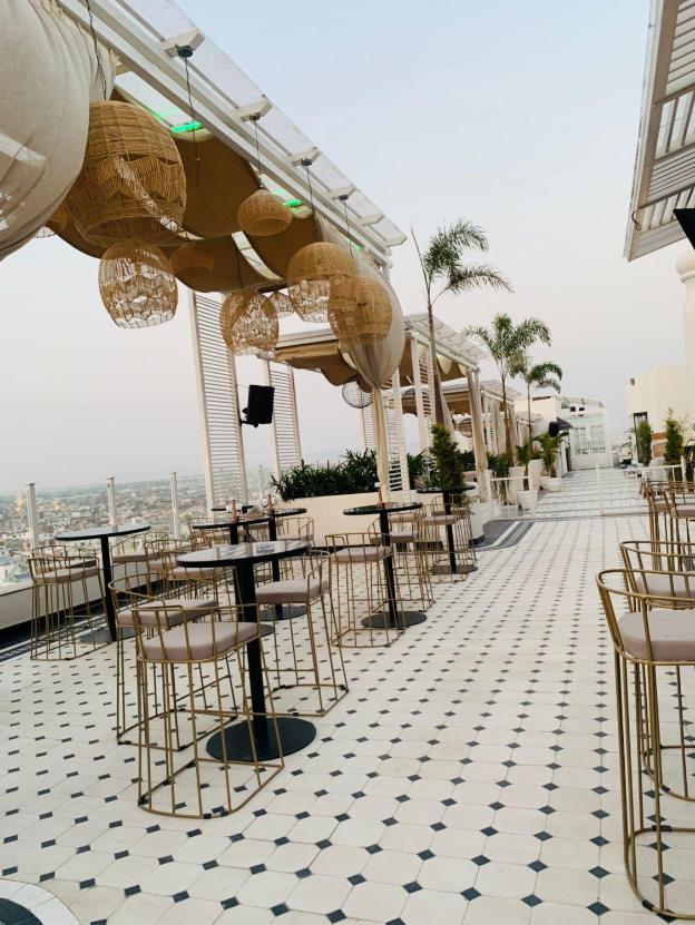 the grand hotels and suites