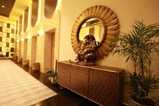 the grand hotels and suites