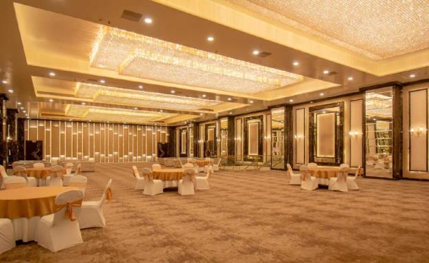 the grand hotels and suites