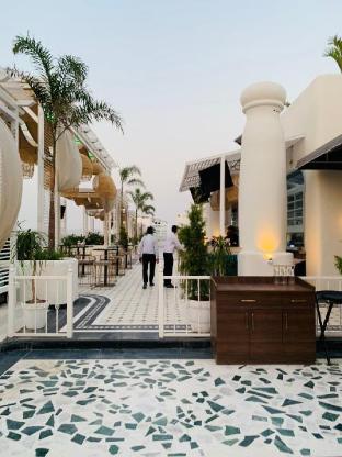 the grand hotels and suites