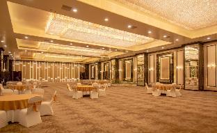 the grand hotels and suites