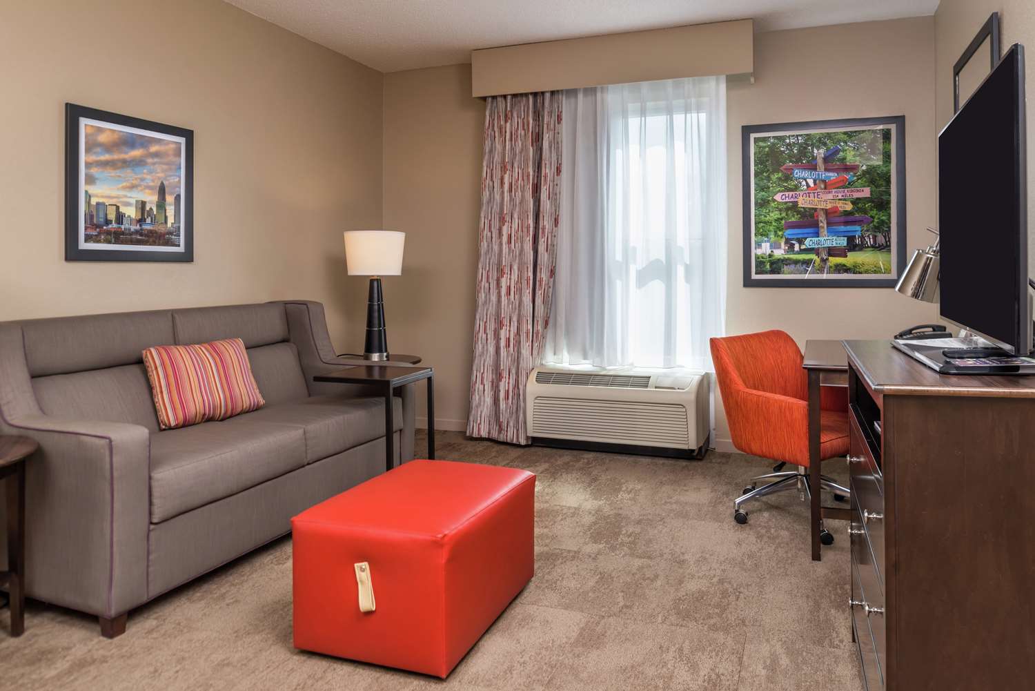 hampton inn and suites charlotte arrowood rd