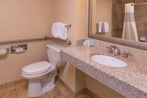 hampton inn and suites charlotte arrowood rd