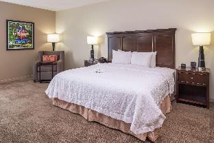 hampton inn and suites charlotte arrowood rd