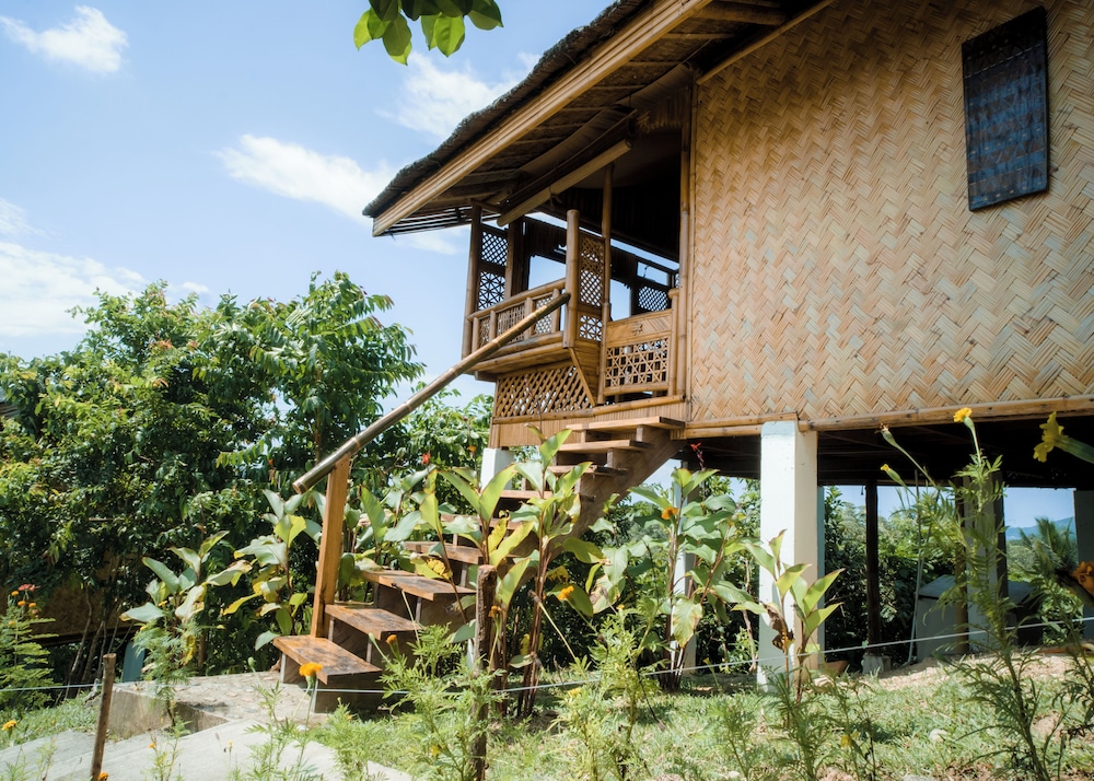 ocean green eco lodge