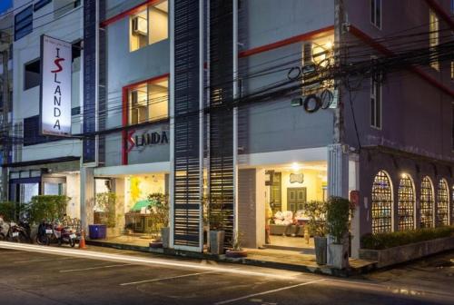 cocoon islanda hotel