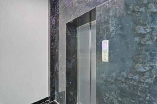 collection o hotel blueline