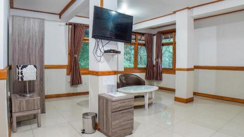 tirtasari nice guest house