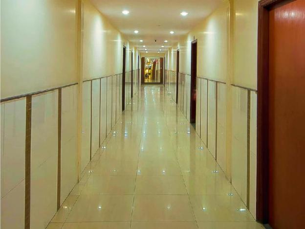 hotel vishal airport