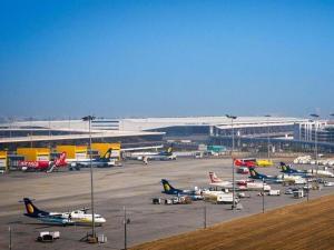 hotel vishal airport