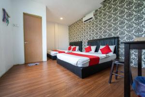 mr j hotel wakaf che yeh 2