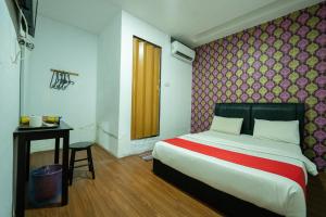 mr j hotel wakaf che yeh 2