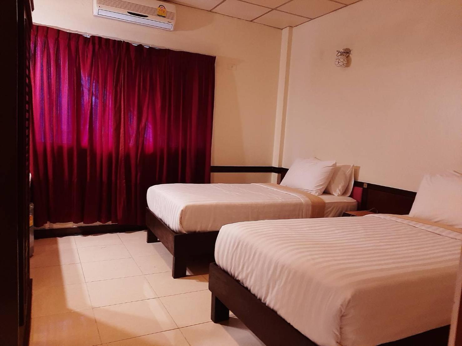 seaside palace hotel