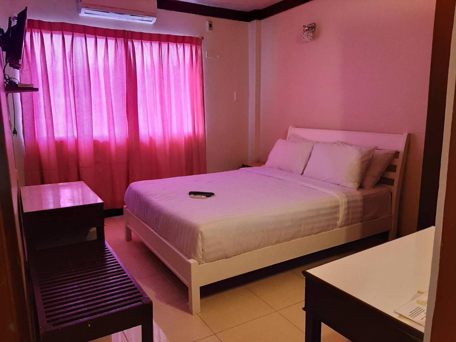 seaside palace hotel