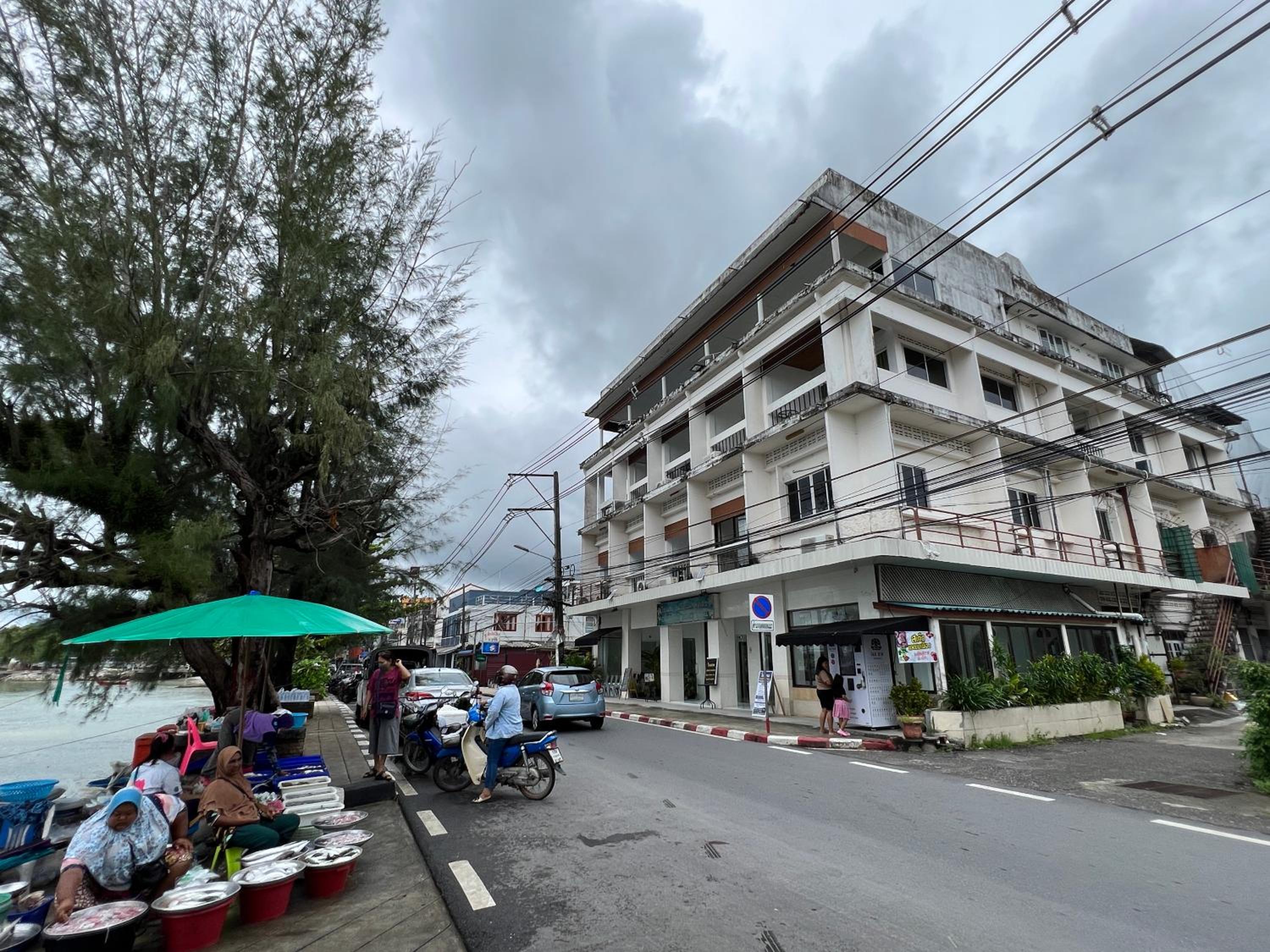 seaside palace hotel