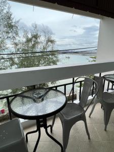 seaside palace hotel
