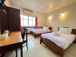 seaside palace hotel