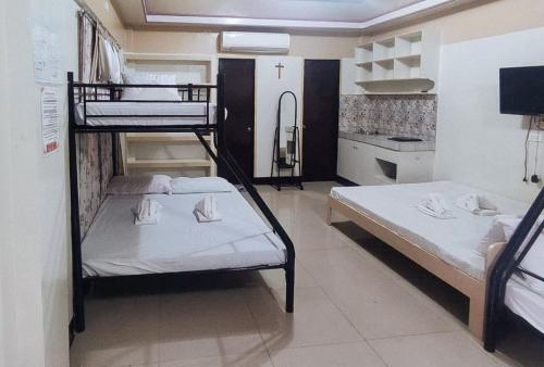 reddoorz isabelle tourist hotel hinatuan