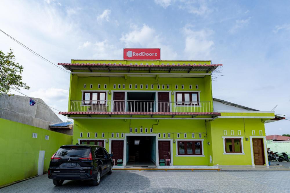 reddoorz syariah near uisu medan