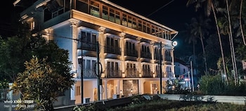 hotel pearl mahe