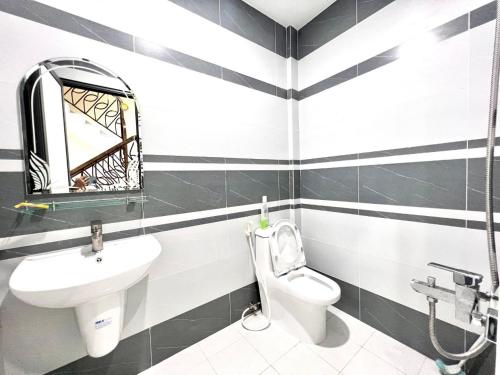 viet kieu royal hotel